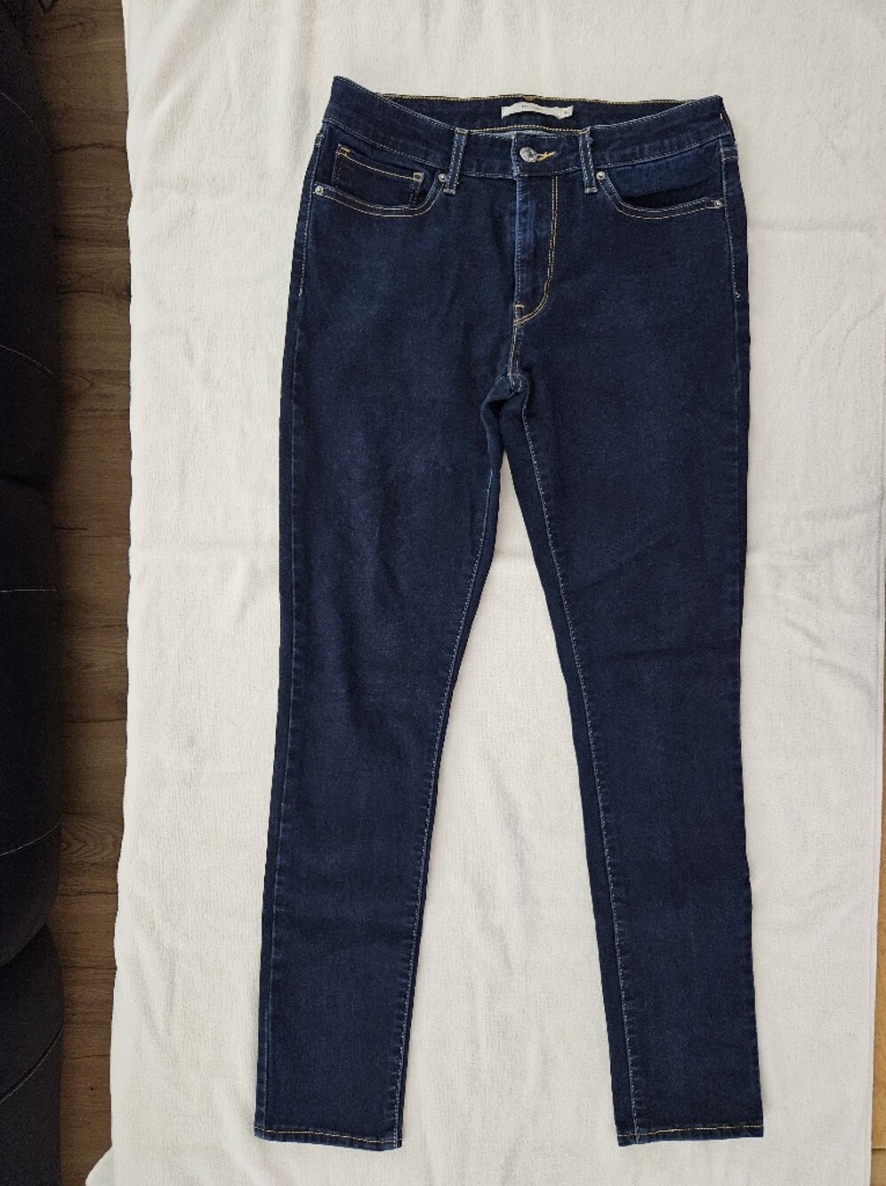 Levi’s 711 Skinny Jeans Size 30 Medium Dark Wash Stretch Denim